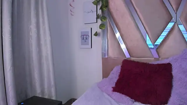 Snapshot of xhinata_hyugax chatting on 21, 1, 2025 xhinata hyugax online show from 21, 1, 2025