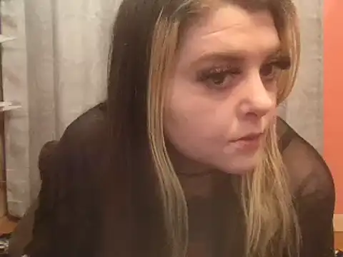 Snapshot of G_Babyyy chatting on 10, 12, 2024 G Babyyy online show from 10, 12, 2024