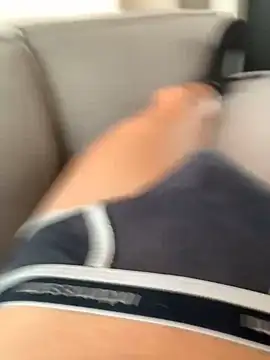 Snapshot of Fellix chatting on 6, 2, 2025 Fellix online show from 6, 2, 2025