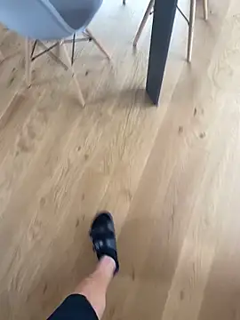 Snapshot of Fellix chatting on 20, 10, 2025 Fellix online show from 20, 10, 2025