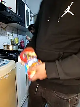 catire2323 online show from 17, 4, 2026