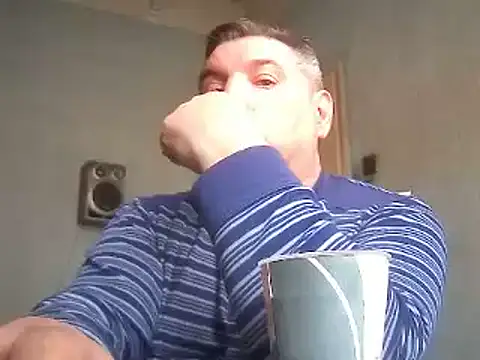 Snapshot of GYurmoka70 chatting on 4, 2, 2025 GYurmoka70 online show from 4, 2, 2025