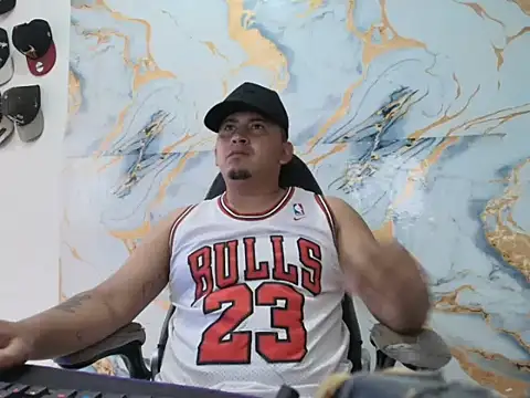Snapshot of myke_andrade chatting on 21, 5, 2026 myke andrade online show from 21, 5, 2026