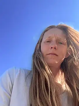 Snapshot of GoldenFlameGoddess chatting on 10, 5, 2026 GoldenFlameGoddess online show from 10, 5, 2026