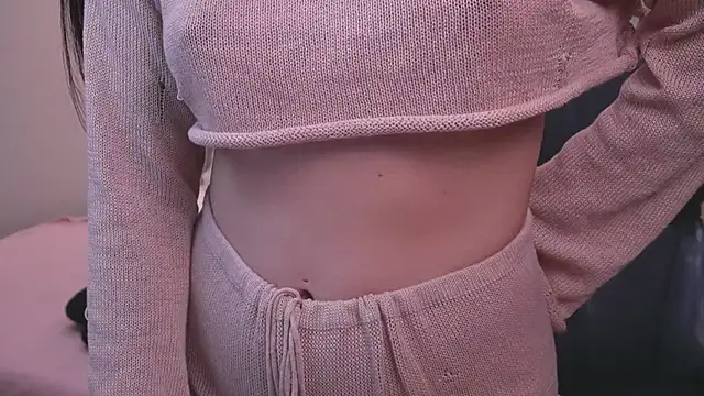 Molly Jons online show from 3, 2, 2026