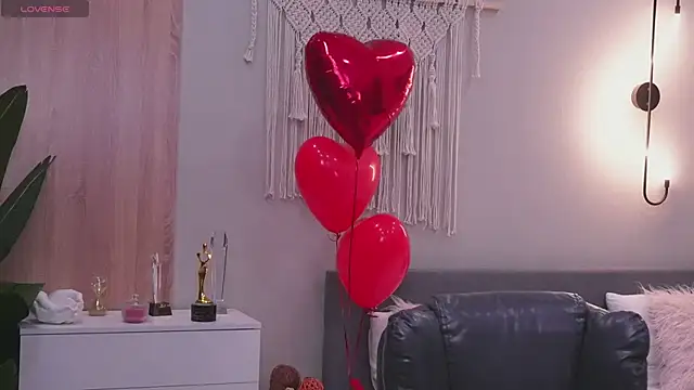 Molly Jons online show from 20, 2, 2026