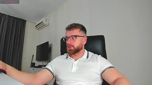 Findom guy online show from 4, 3, 2026