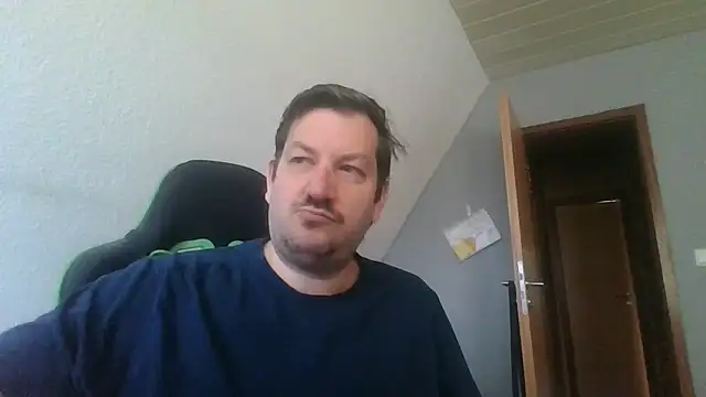 Snapshot of Golffahrer1982 chatting on 5, 6, 2026 Golffahrer1982 online show from 5, 6, 2026