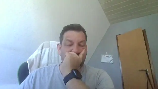 Snapshot of Golffahrer1982 chatting on 1, 7, 2026 Golffahrer1982 online show from 1, 7, 2026