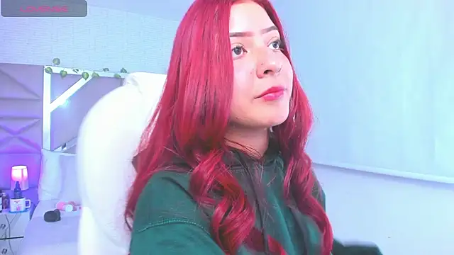 Zoe Lennoxx online show from 1, 2, 2025