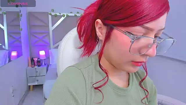 Zoe Lennoxx online show from 20, 3, 2025