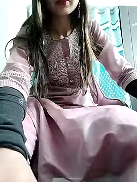 Snapshot of Noor_Darliing chatting on 24, 1, 2025 Noor Darliing online show from 24, 1, 2025