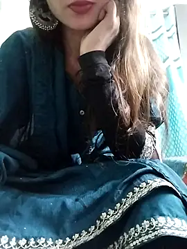 Snapshot of Noor_Darliing chatting on 7, 3, 2025 Noor Darliing online show from 7, 3, 2025