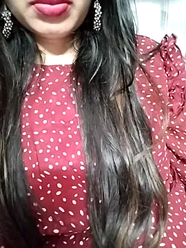 Snapshot of Noor_Darliing chatting on 4, 10, 2025 Noor Darliing online show from 4, 10, 2025