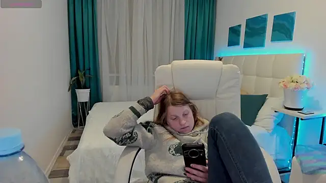 Kathlyn  Heath online show from 20, 3, 2025