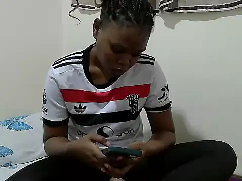 Snapshot of maggyjan chatting on 18, 4, 2026 maggyjan online show from 18, 4, 2026