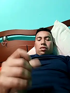 Snapshot of Diego_leon27 chatting on 27, 12, 2024 Diego leon27 online show from 27, 12, 2024