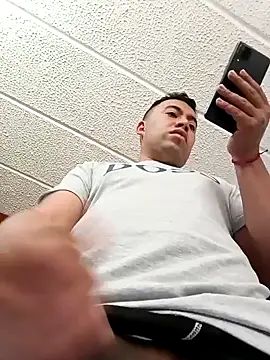 Snapshot of Diego_leon27 chatting on 11, 2, 2025 Diego leon27 online show from 11, 2, 2025