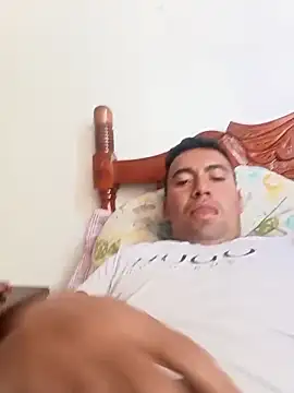 Snapshot of Diego_leon27 chatting on 18, 2, 2025 Diego leon27 online show from 18, 2, 2025