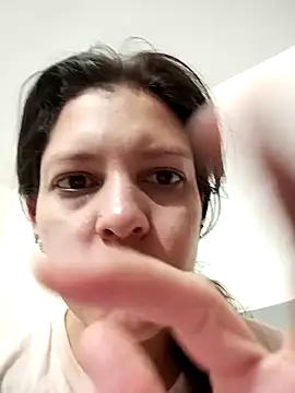 Mia Hampton online show from 7, 3, 2025