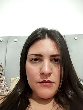 Snapshot of Mia_Hampton chatting on 3, 4, 2026 Mia Hampton online show from 3, 4, 2026