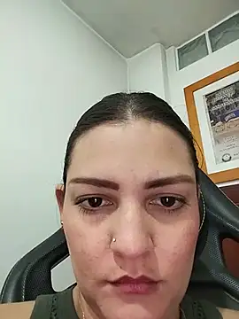 Snapshot of Mia_Hampton chatting on 19, 5, 2026 Mia Hampton online show from 19, 5, 2026
