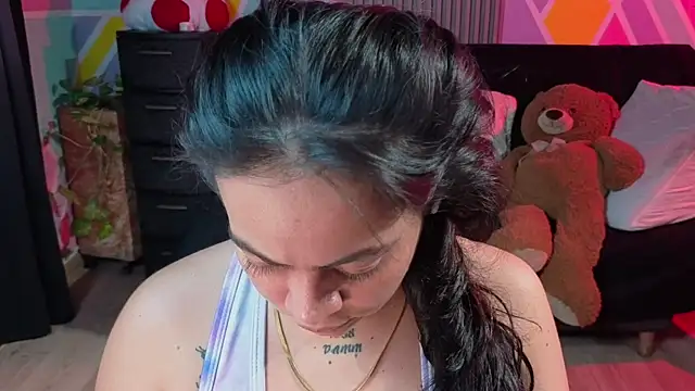 Cuttiealice online show from 14, 9, 2025