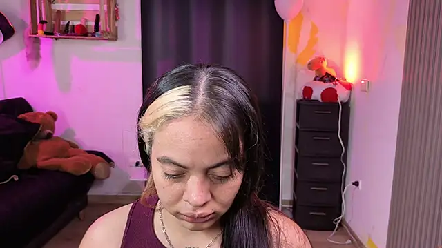 Cuttiealice online show from 22, 11, 2025