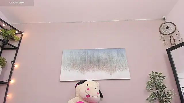 Briana Wells  online show from 18, 2, 2026