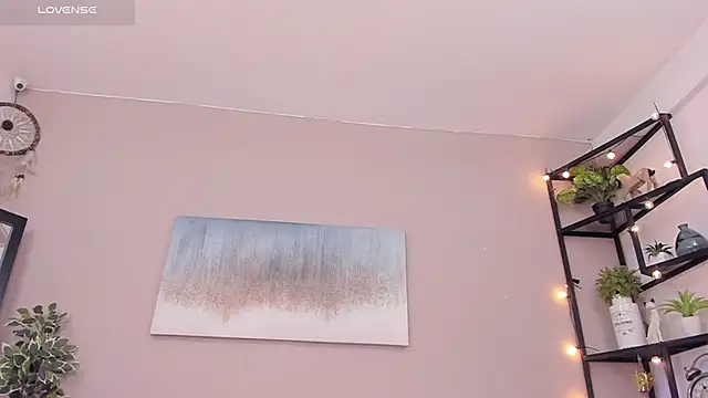 Briana Wells  online show from 19, 3, 2026