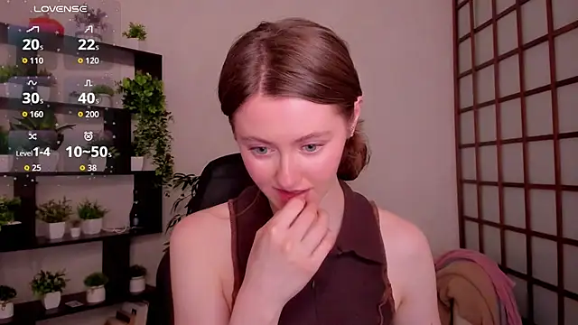 Snapshot of KateCuddle chatting on 2, 3, 2026 KateCuddle online show from 2, 3, 2026