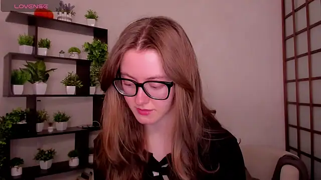 Snapshot of KateCuddle chatting on 24, 3, 2026 KateCuddle online show from 24, 3, 2026