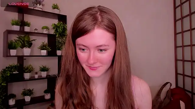 Snapshot of KateCuddle chatting on 9, 4, 2026 KateCuddle online show from 9, 4, 2026