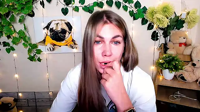 Sport Tall Doll online show from 15, 11, 2025