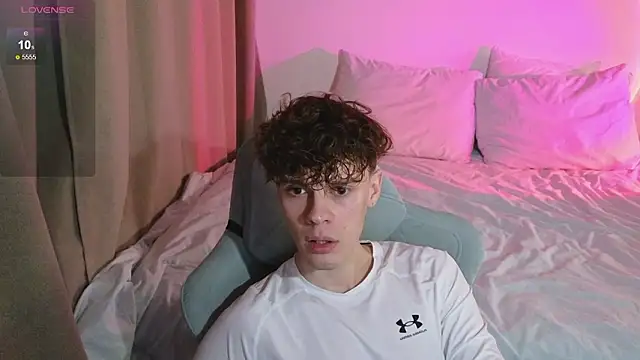 cute thomas online show from 25, 3, 2026