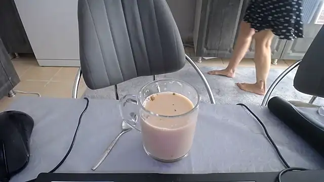 AmazingBitch online show from 14, 7, 2026