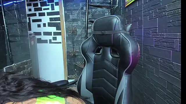 Snapshot of kissingdevil chatting on 7, 11, 2025 kissingdevil online show from 7, 11, 2025