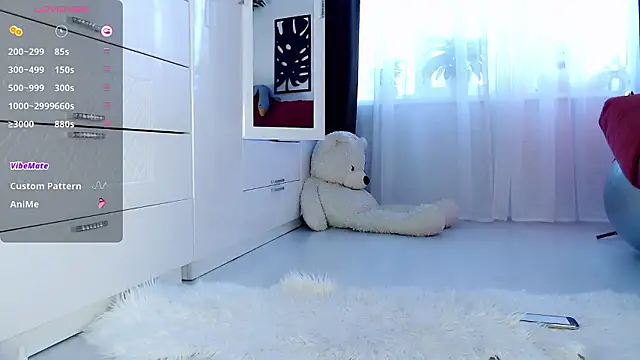 WhiteBunny online show from 3, 12, 2024