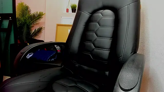 Persephoni online show from 9, 3, 2025