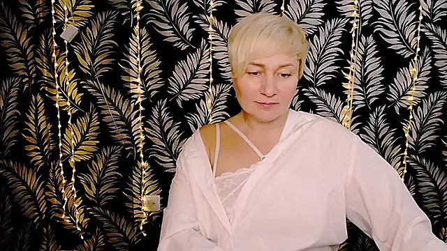 Olivia playful online show from 6, 2, 2025