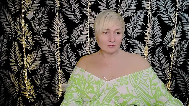 Olivia playful online show from 17, 2, 2025