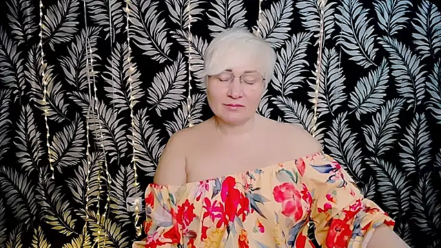 Olivia playful online show from 19, 3, 2026