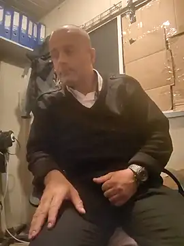 Snapshot of muscularsexy chatting on 24, 9, 2025 muscularsexy online show from 24, 9, 2025