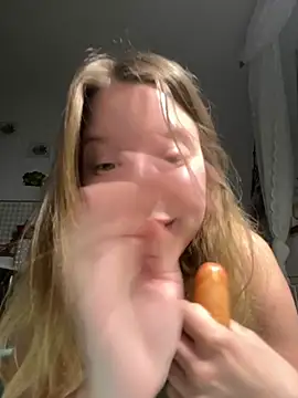 Snapshot of kimczii chatting on 9, 6, 2026 kimczii online show from 9, 6, 2026