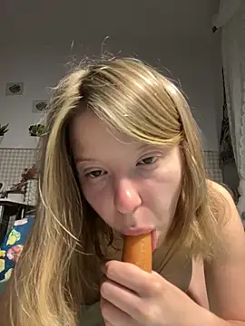 Snapshot of kimczii chatting on 17, 6, 2026 kimczii online show from 17, 6, 2026