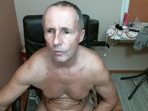 Snapshot of olibrius71 chatting on 19, 1, 2025 olibrius71 online show from 19, 1, 2025