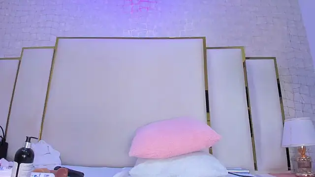 Snapshot of paola_rodriguez chatting on 28, 4, 2026 paola rodriguez online show from 28, 4, 2026