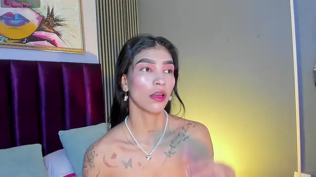 Snapshot of LauraAristizabal chatting on 28, 5, 2026 LauraAristizabal online show from 28, 5, 2026