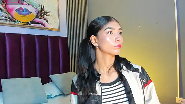 Snapshot of LauraAristizabal chatting on 16, 6, 2026 LauraAristizabal online show from 16, 6, 2026