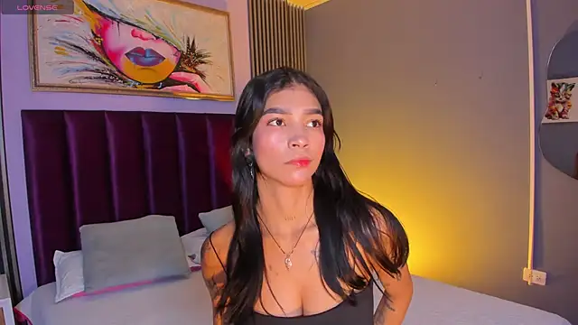 Snapshot of LauraAristizabal chatting on 30, 6, 2026 LauraAristizabal online show from 30, 6, 2026